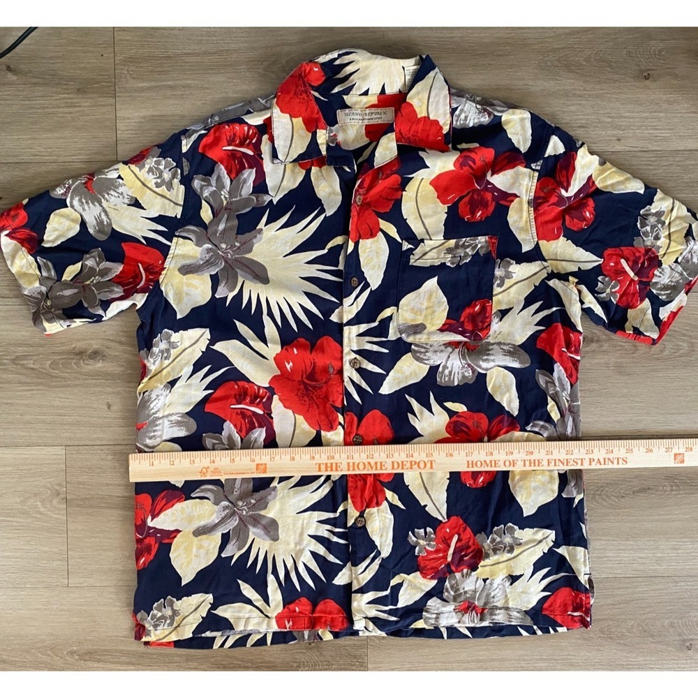 Island Republic Mens Large 100% Silk Tropical Floral Hibiscus Aloha Camp Shirt